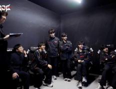 LPL最強(qiáng)战队易主(zhǔ)！JDG双杀BLG登顶LPL，国一(yī)教實(shí)至名归？