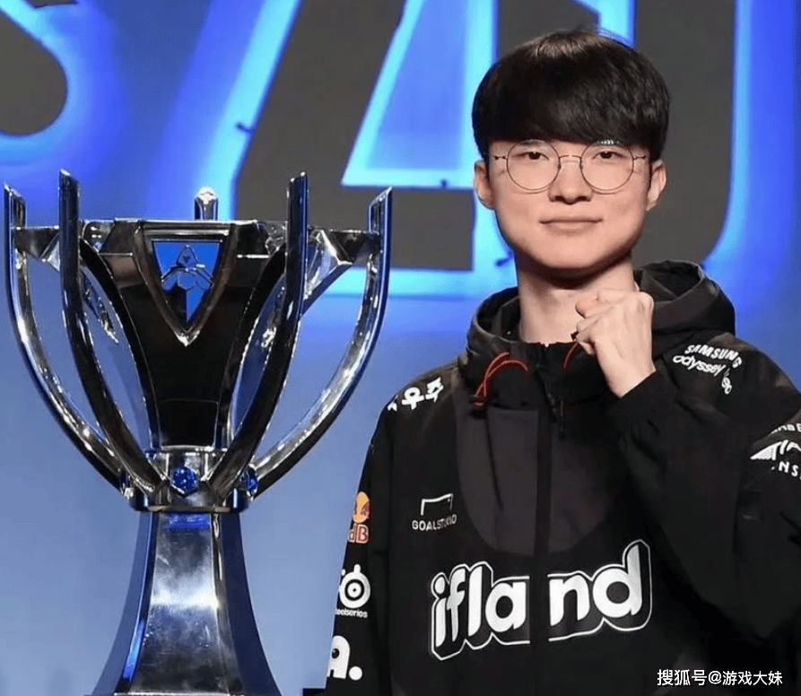LOL官(guān)方再次发文强调,faker就(jiù)是传奇选手,地(dì)位無(wú)人能撼動(dòng)