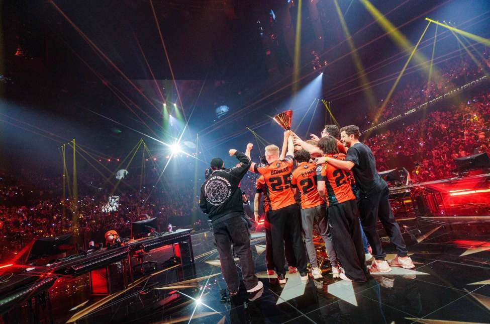 冠(guān)军加冕!NRG奪(duó)得(dé)2025无畏契約(yuē)巴(bā)黎(lí)全(quán)球(qiú)冠(guān)军賽(sài)冠(guān)军