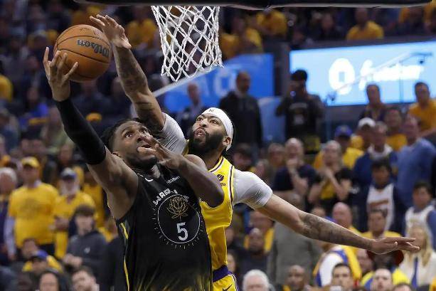 NBA季前赛:首秀三分球6中1!NBA冠军后衛(wèi)联手锡安