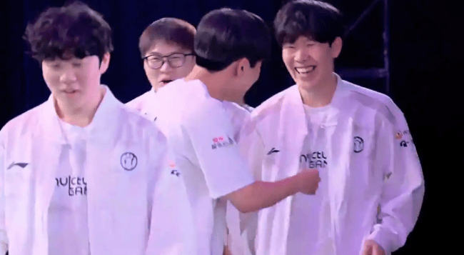 退掉BLG基地(dì)之後(hòu),The shy开怀大笑(xiào)!