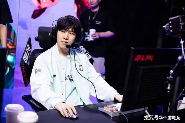 LOL:TheShy透露退役时间,想(xiǎng)跟Rookie打到退役