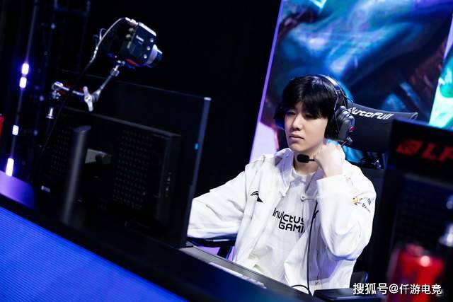 LOL:TheShy透露退役时间,想(xiǎng)跟Rookie打到退役