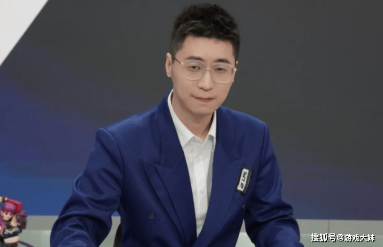 LPL终於(yú)涨工资了，王多多曝光(guāng)如今(jīn)解说工资，琯(guǎn)泽元收(shōu)入最高(gāo)