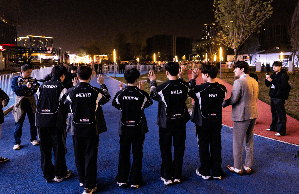 资讯:LPL竞拍结束彻底大结局!BLG銀(yín)河战舰Gala去JDG