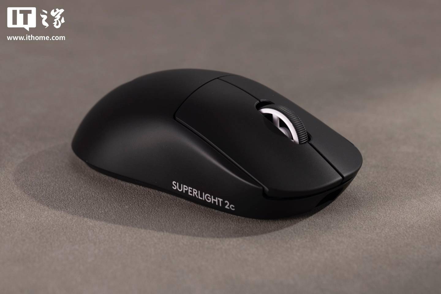 【IT之家(jiā)开箱】罗技 GPW4 小狗电競(jìng)鼠标圖(tú)赏