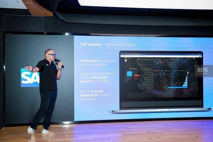 AI能(néng)帮你贏(yíng)下(xià)一场電(diàn)竞比赛吗？