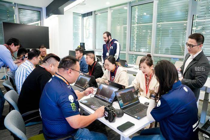 AI能(néng)帮你贏(yíng)下(xià)一场電(diàn)竞比赛吗？