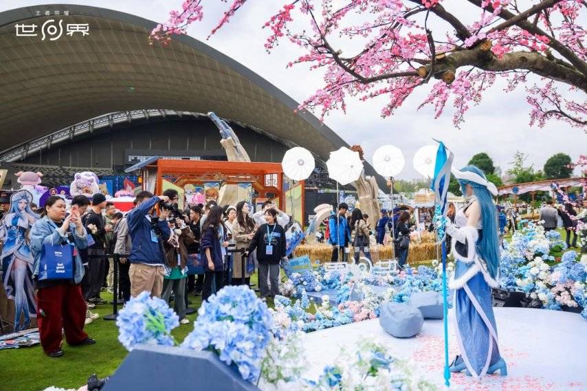 王者荣耀十周年(nián)重(zhòng)磅(bàng)官(guān)宣,《王者荣耀世界(jiè)》2026年(nián)春天(tiān)与玩家見(jiàn)面